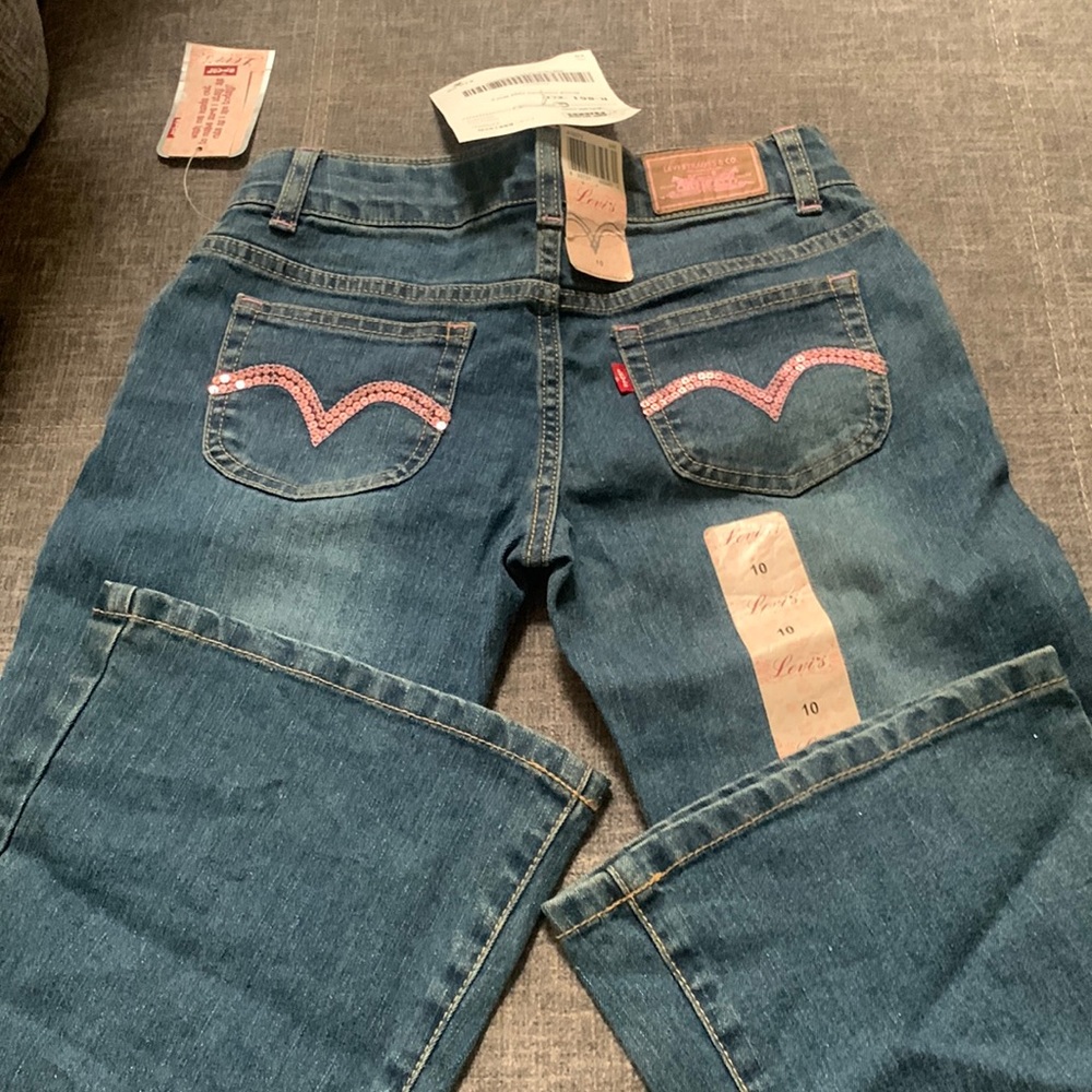 Girls Levi’s accented with pink sequins NWT